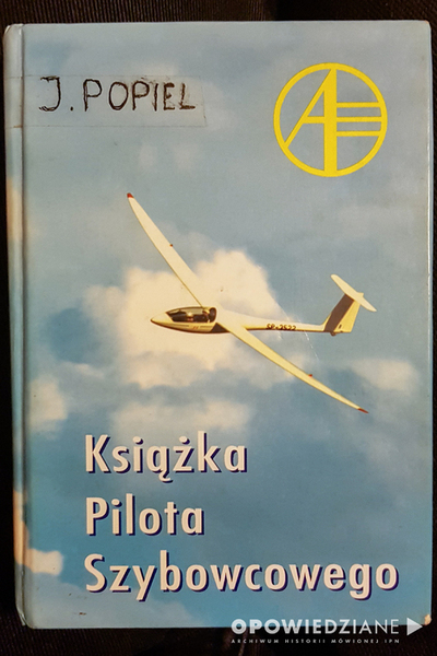 Okładka „Książki Pilota Szybowcowego” Jacka Popiela