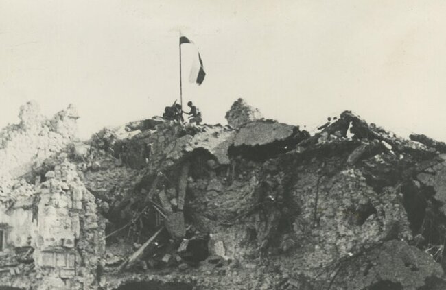 Polscy żołnierze na Monte Cassino, maj 1944 r. (fot. AIPN)