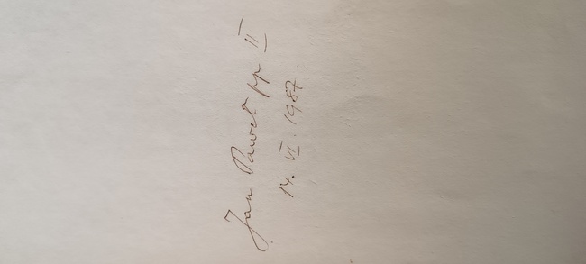 Wpisy do księgi gości odwiedzających grób ks. J. Popiełuszki: Jan Paweł II, Ośrodek Dokumentacji Życia i Kultu Błogosławionego Księdza Jerzego Popiełuszki, fot. G. Łeszczyński