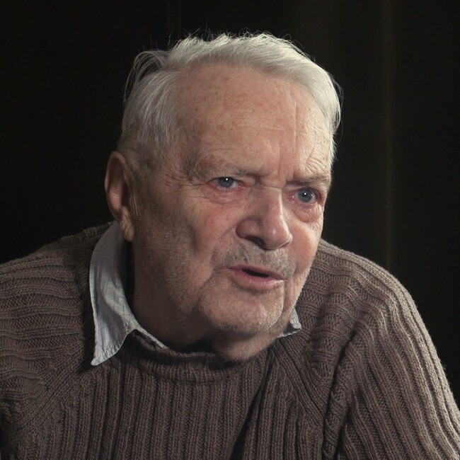 00000.00_09_46_01.Still001