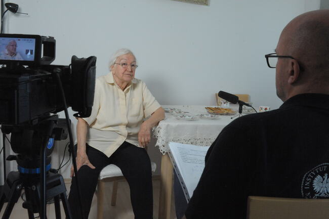 Alicja Kononowicz podczas nagrania notacji dla IPN, 04.04.2025 r.